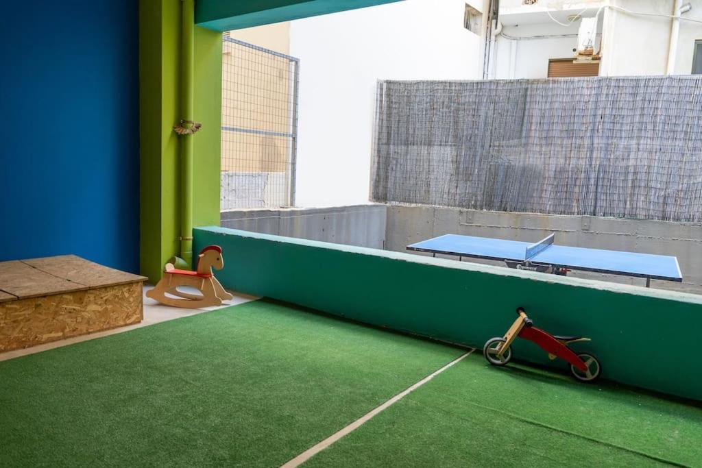 Central, Parking, Play Area, 1Km To The Sea Heraklion  Exterior photo